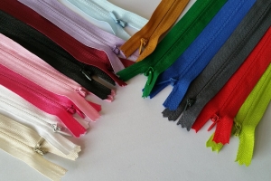 Mua phụ liệu may mặc