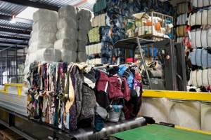 Thu mua vải thanh lý